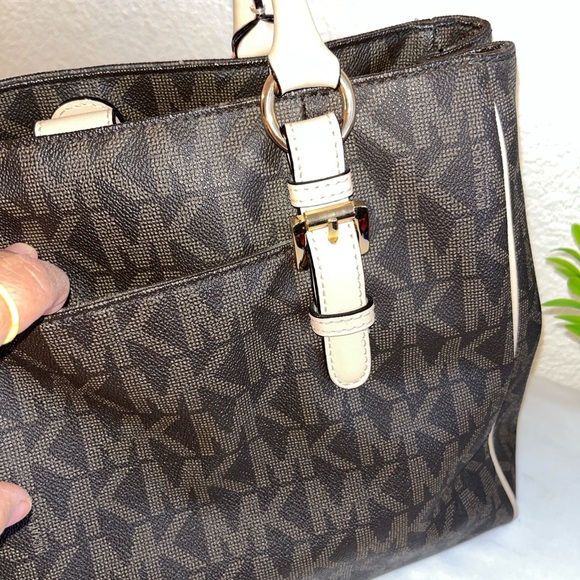 Michael Kors Dark Brown and Tan Logo Tote - Picture 7 of 16